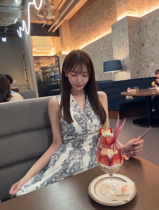 Vネックフレア柄ワンピース【UM2507022】